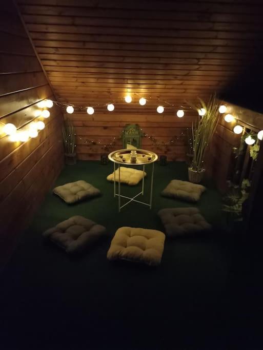 Chalet A La Campagne Bury (Oise)